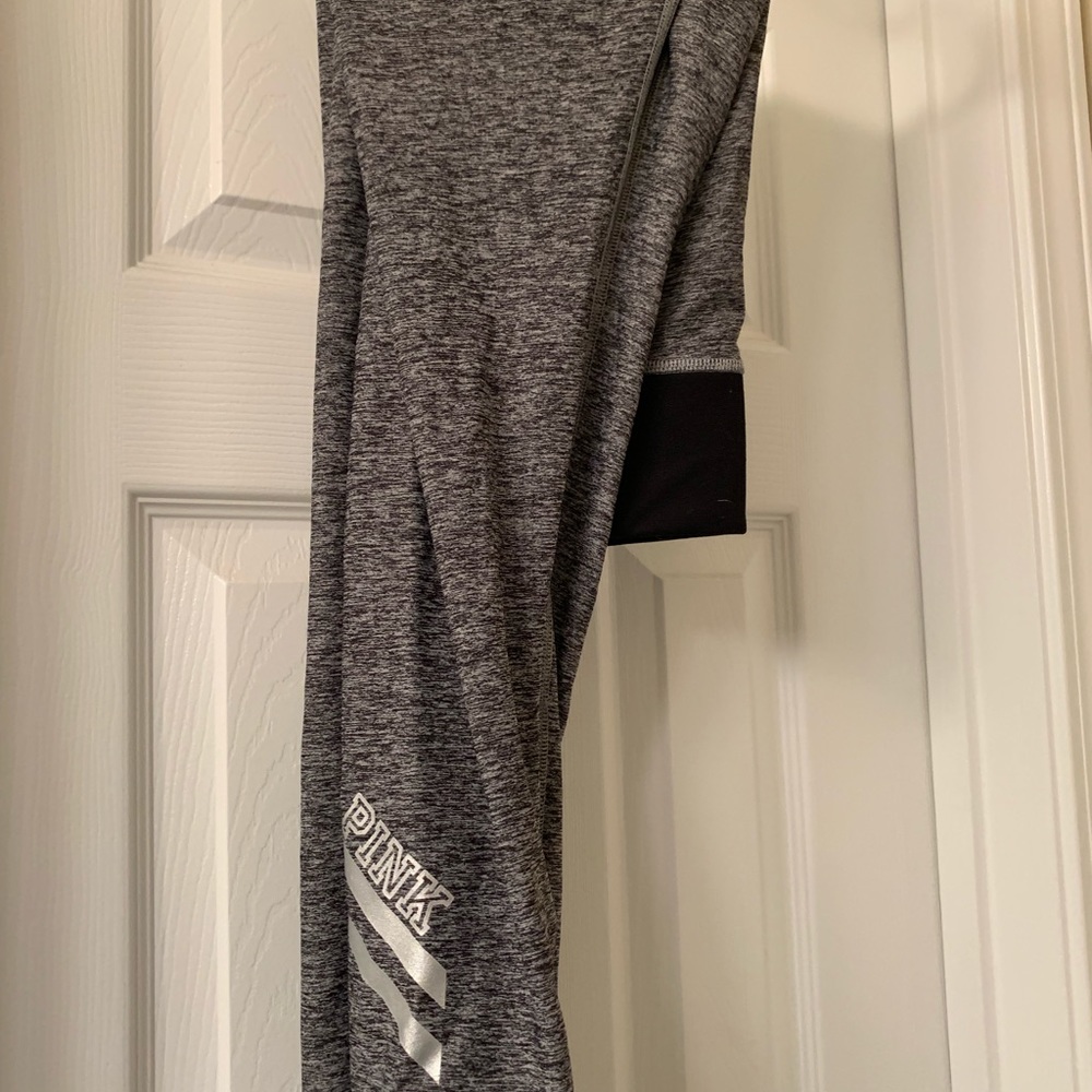 VS Pink yoga leggings